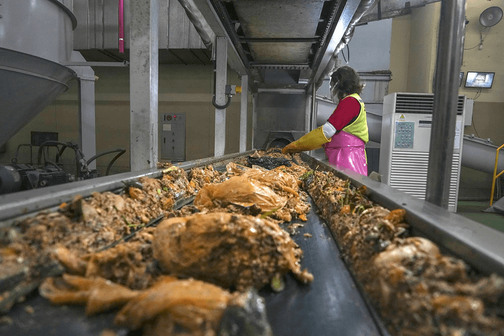 Cách Hàn Quốc xử lý thức ăn thừa