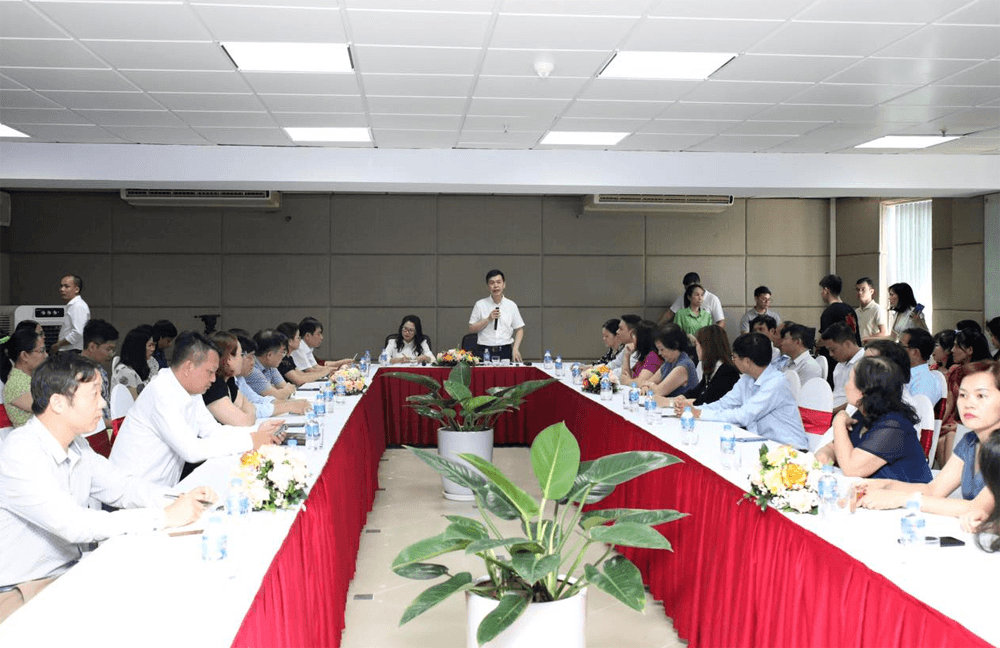 Chia sẻ kinh nghiệm công bố tài liệu lưu trữ quốc gia