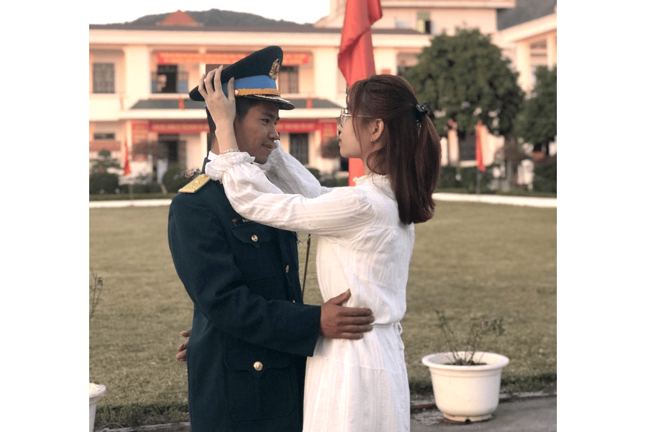 Hạnh phúc ở lại