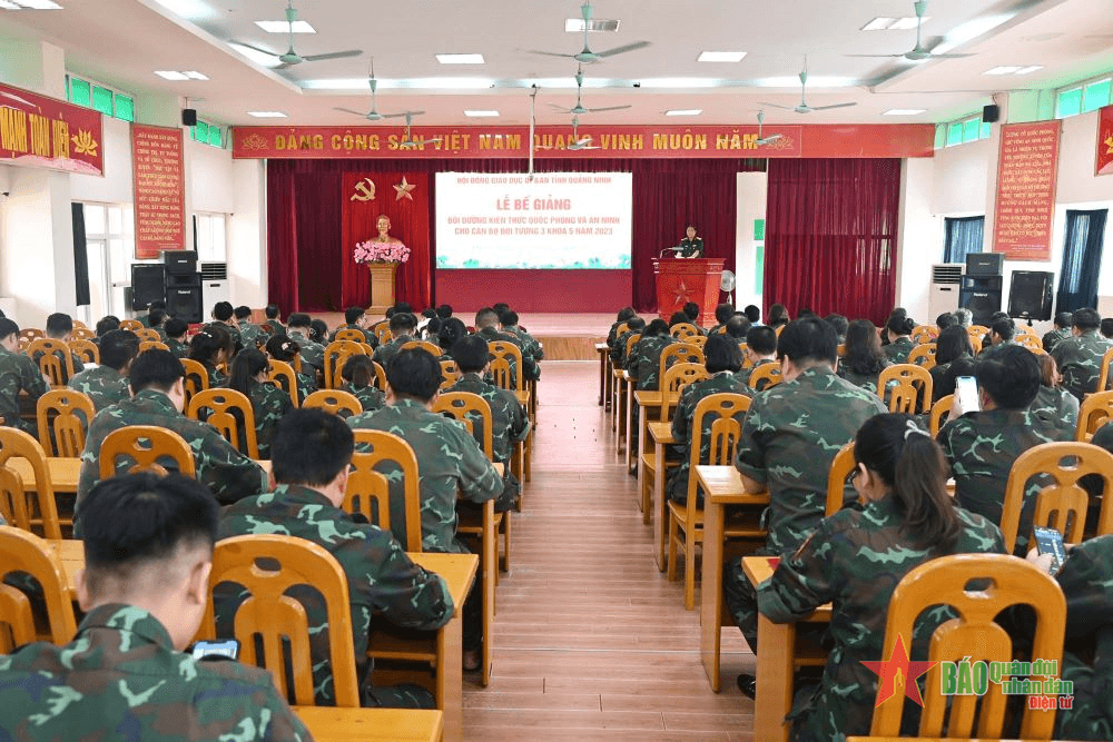 Hoàn thành bồi dưỡng kiến thức quốc phòng - an ninh đối tượng 3 cho hơn 500 cán bộ