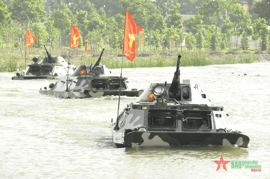 Tinh thần “7 dám” là vấn đề then chốt quan trọng trong phát triển đội ngũ cán bộ, nhất là những sĩ quan trẻ