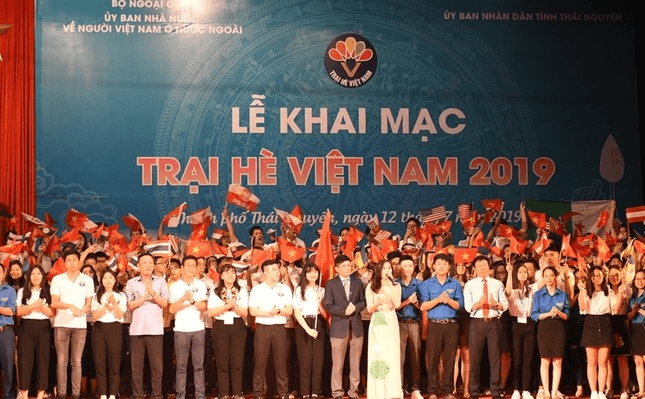 Gần 120 thanh, thiếu niên kiều bào tham dự Trại hè Việt Nam 2023