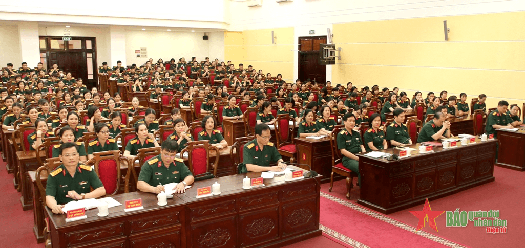 Phải làm gì trước những khó khăn, thách thức đặt ra đối với gia đình quân nhân?