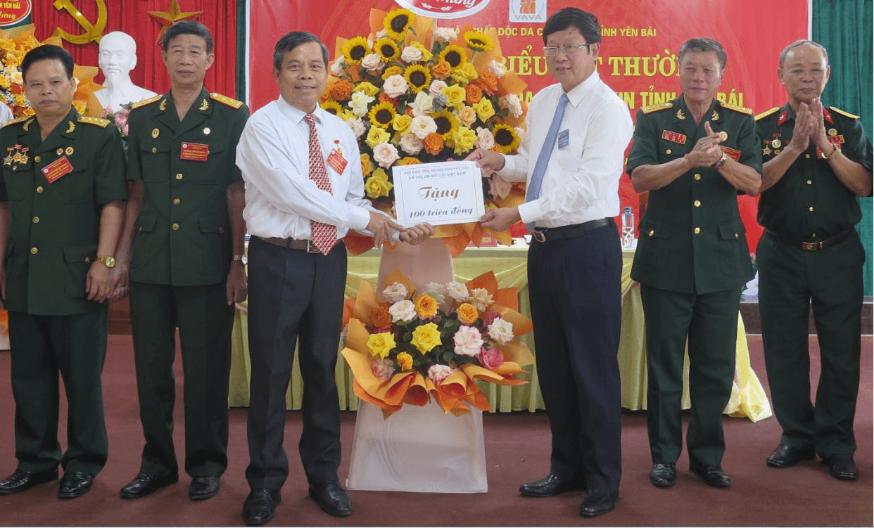 Vận động gần 2 tỷ đồng chăm sóc, giúp đỡ nạn nhân