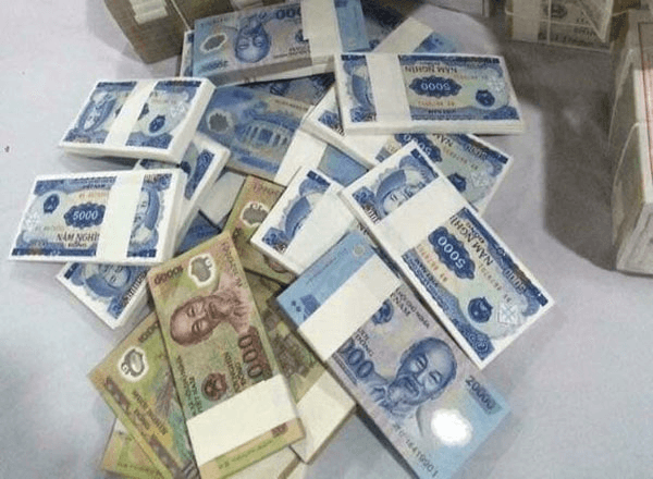 Tỷ phú và tiền lẻ
