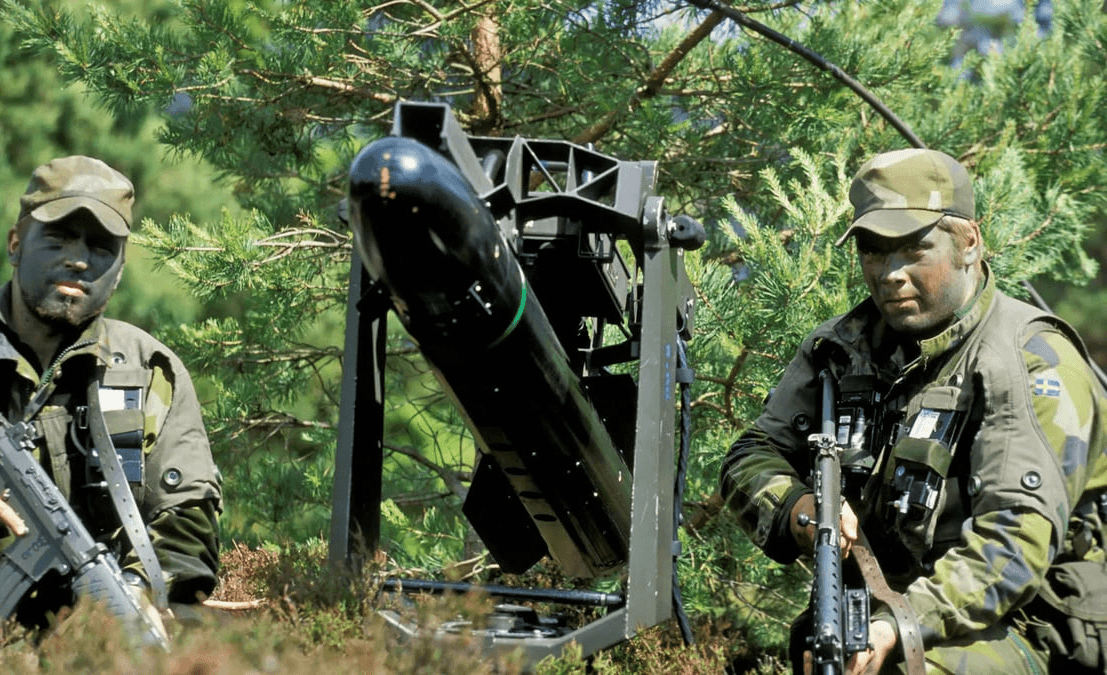 Hệ thống phòng thủ bờ biển RBS-17 của Thụy Điển với tên lửa “hỏa ngục” từ Mỹ