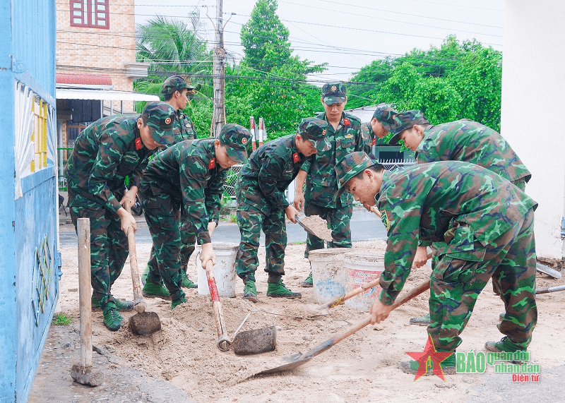 Lữ đoàn Tăng thiết giáp 416, Quân khu 9: Giúp dân củng cố cảnh quan môi trường