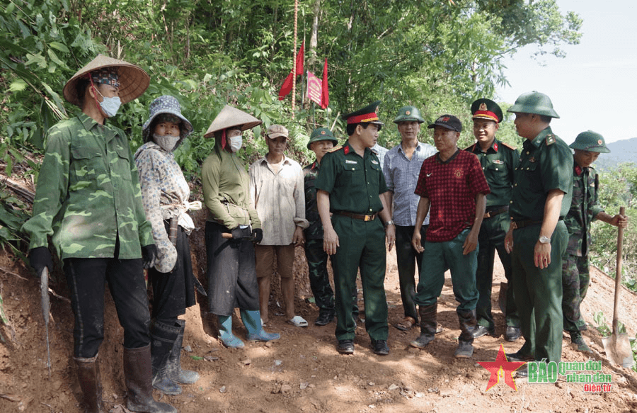 Sư đoàn 355 (Quân khu 2): Kiểm tra hành quân dã ngoại kết hợp làm công tác dân vận