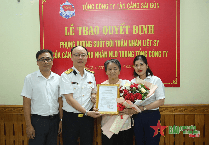 Tổng công ty Tân cảng Sài Gòn nhận phụng dưỡng thân nhân liệt sĩ tại TP. Hải Phòng