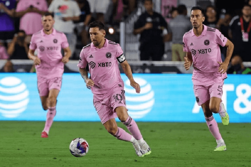Messi lập siêu phẩm giúp Inter Miami giành chiến thắng trước Cruz Azul