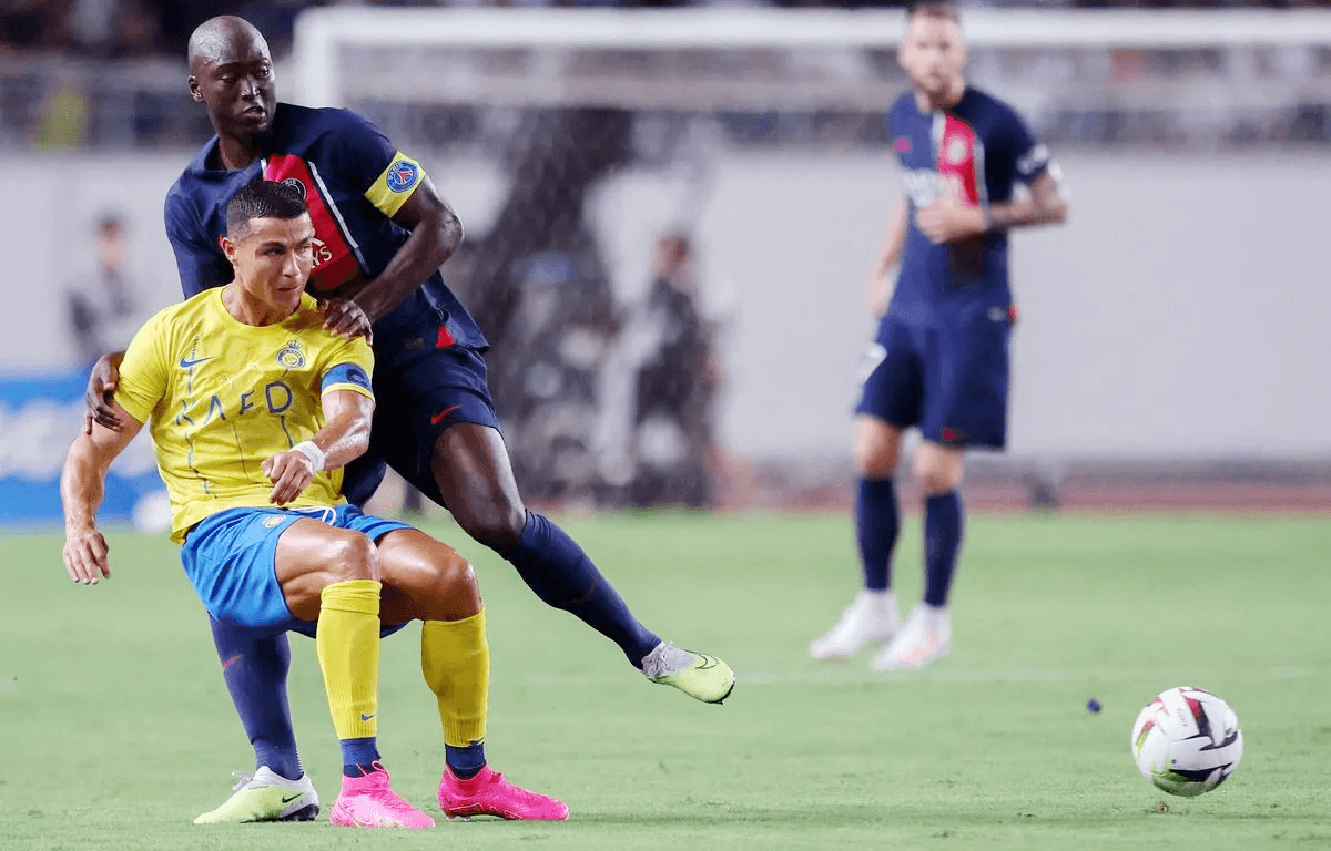 Ronaldo tịt ngòi, Al-Nassr hòa giao hữu với PSG