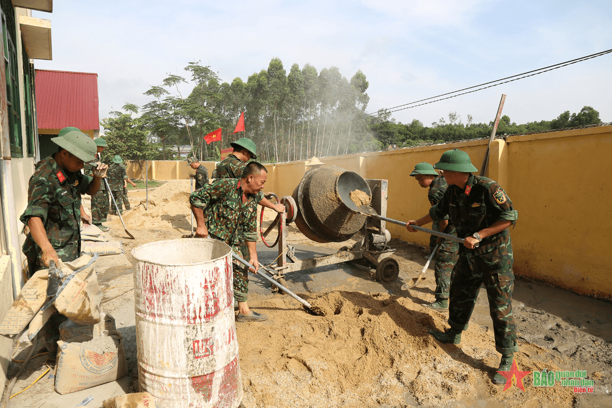 Lữ đoàn Thông tin 601, Quân khu 1: Nhiều hoạt động dân vận, giúp dân trên địa bàn