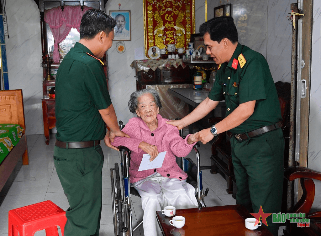 An Giang: Nhiều hoạt động kỷ niệm Ngày Thương binh - Liệt sĩ

​