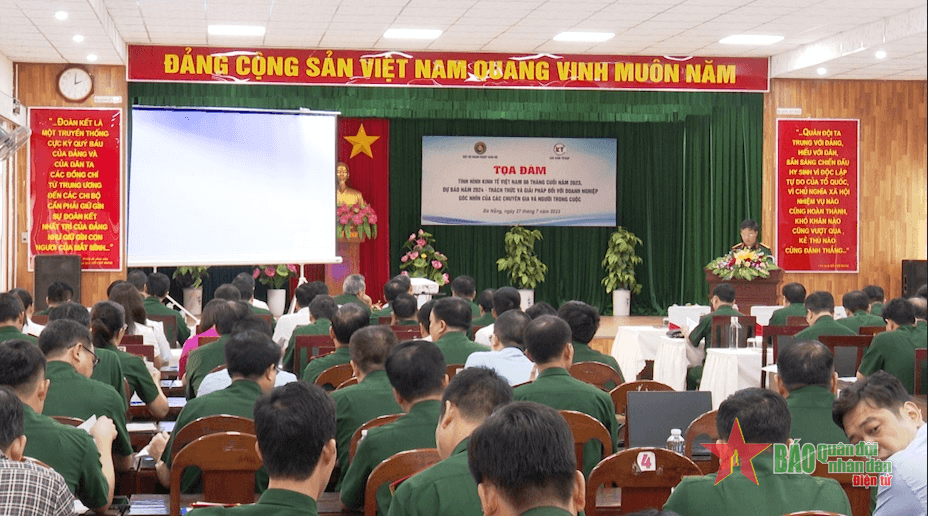 Tọa đàm tình hình kinh tế Việt Nam 6 tháng cuối năm 2023, dự báo năm 2024