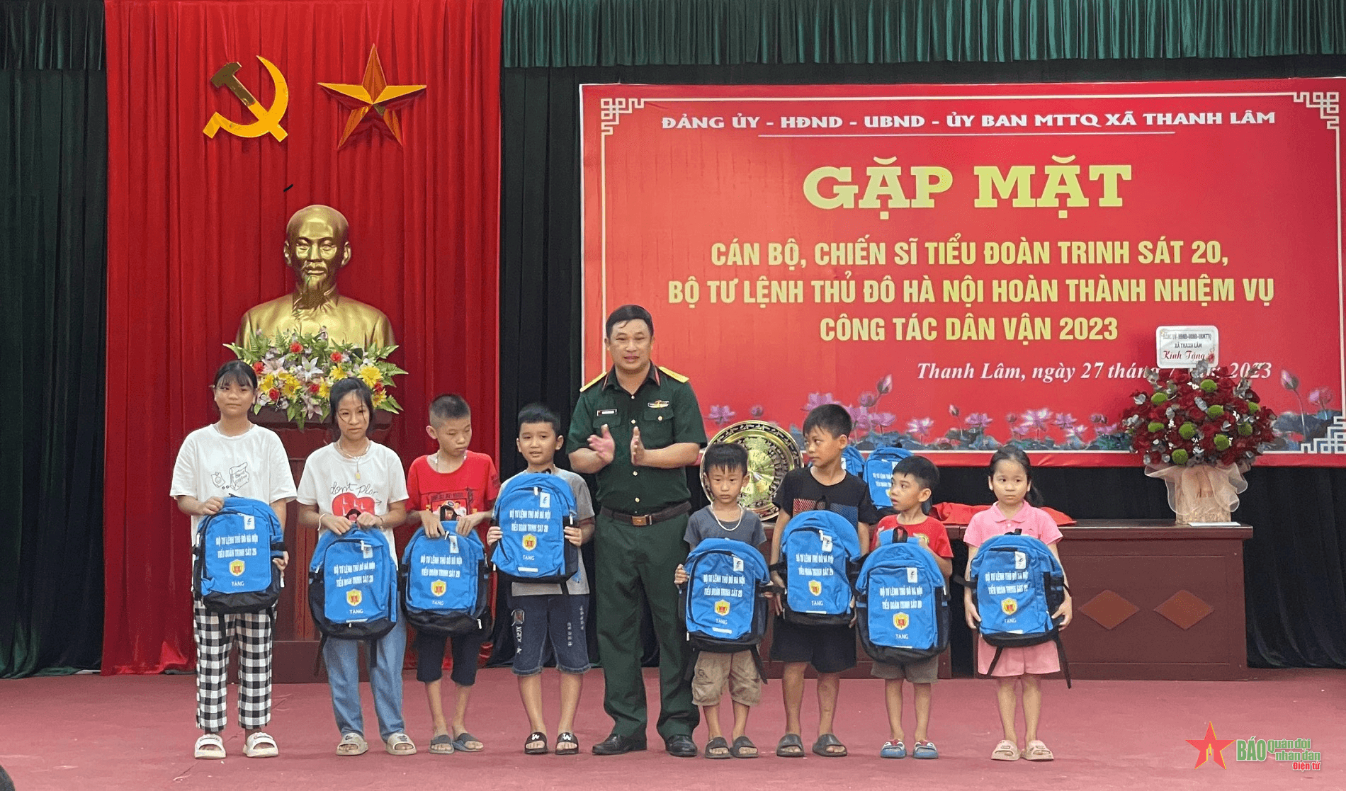 Chiến sĩ Thủ đô làm công tác dân vận trên mảnh đất Thanh Lâm  (Mê Linh, Hà Nội)