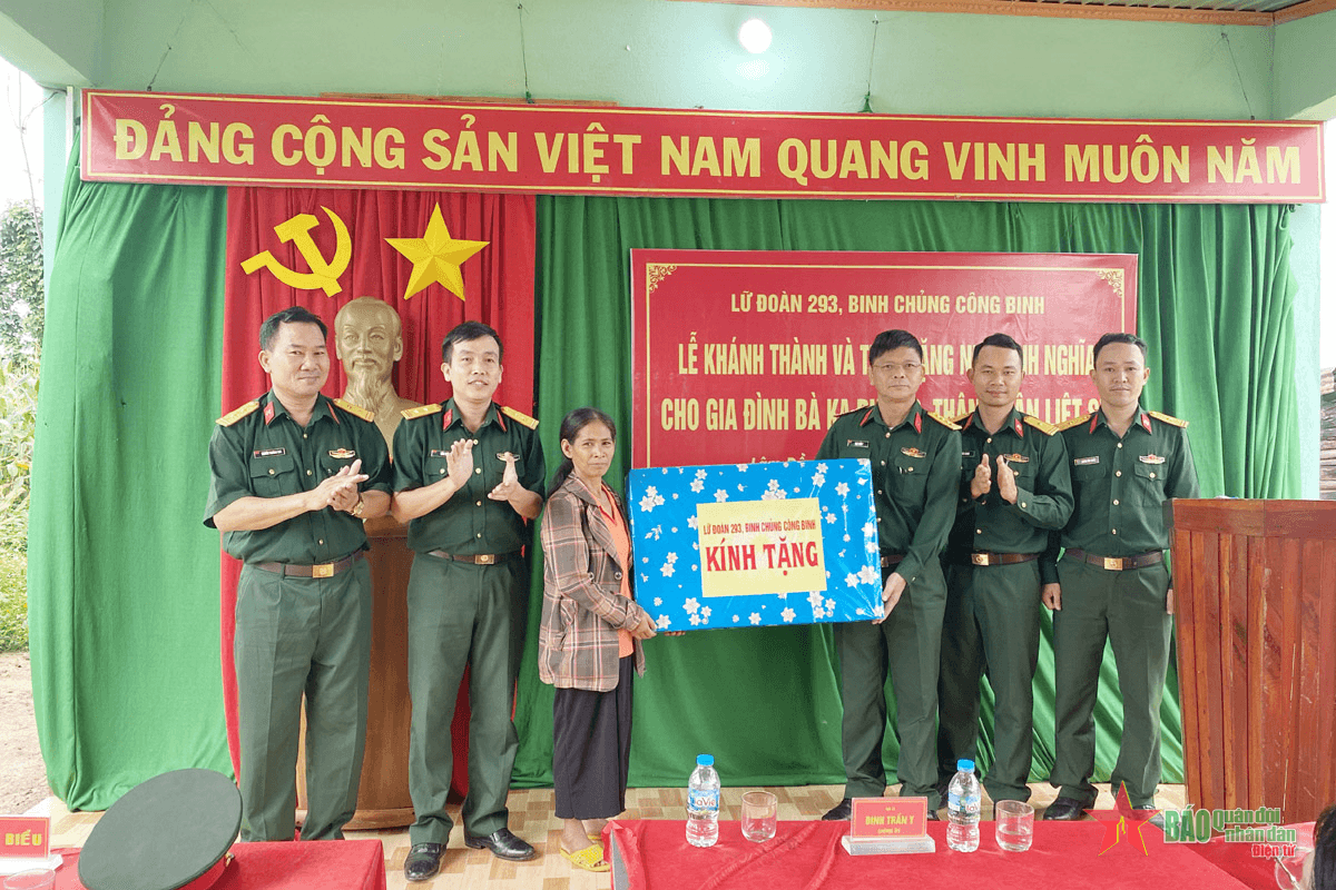 Cảm ơn bộ đội Lữ đoàn 293, tôi đã có nhà mới