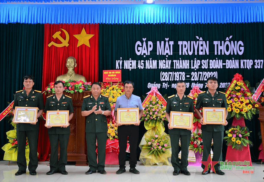 Gặp mặt truyền thống kỷ niệm 45 năm ngày thành lập Sư đoàn-Đoàn Kinh tế-Quốc phòng 337