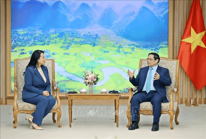 Thủ tướng Phạm Minh Chính tiếp đoàn quan chức và doanh nghiệp bang California, Hoa Kỳ