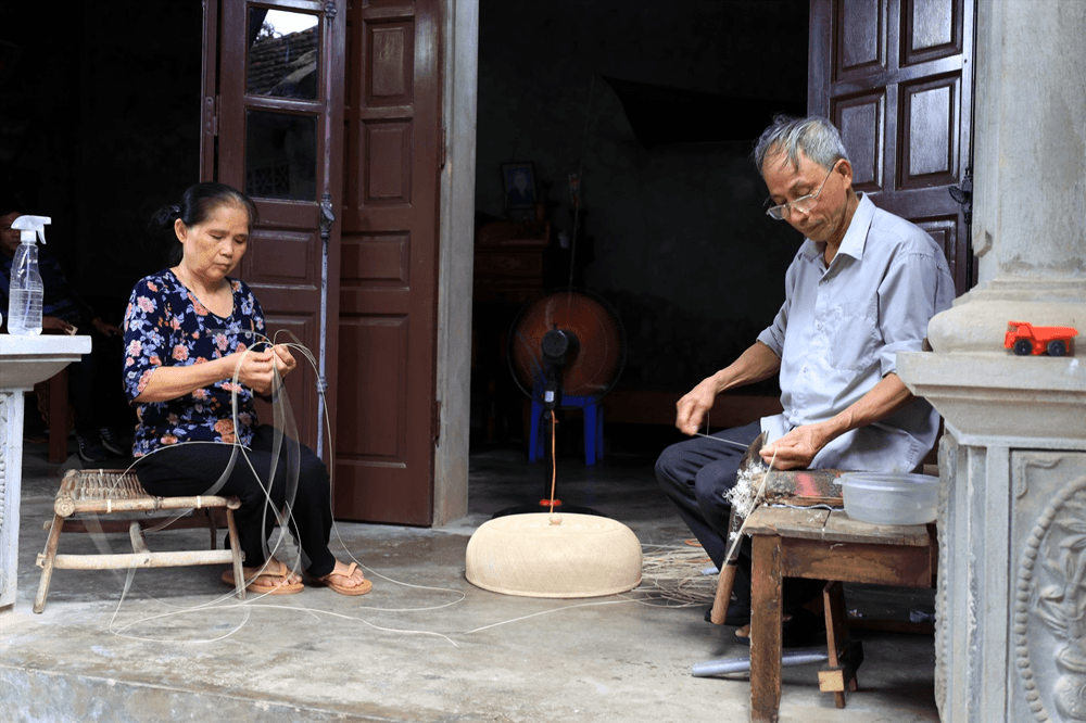 Lồng bàn “màn tuyn” đất Việt vươn mình ra biển lớn