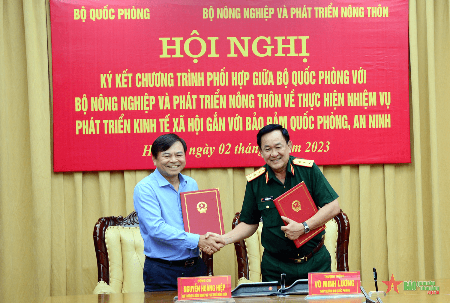 Bộ Quốc phòng và Bộ Nông nghiệp và Phát triển nông thôn ký kết chương trình phối hợp