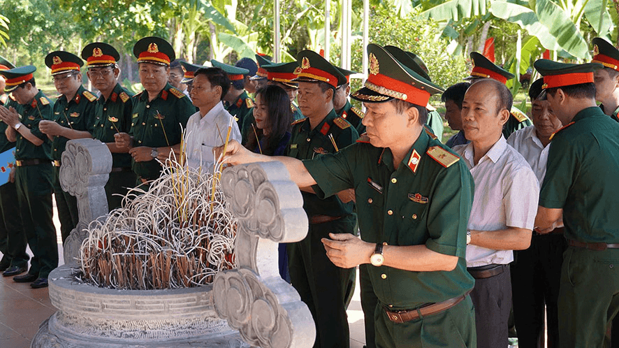 Lữ đoàn Thông tin 134 phát huy truyền thống giữ vững thông tin liên lạc