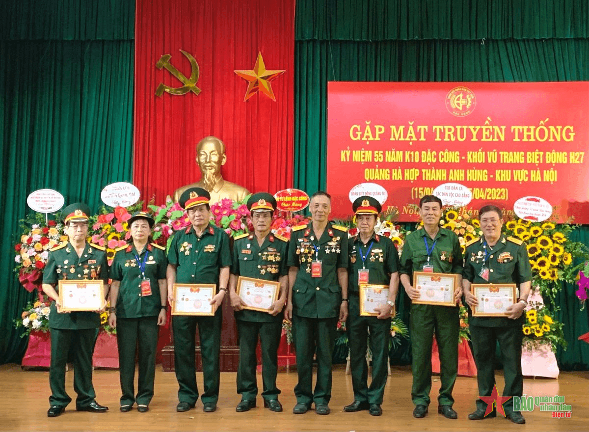 Cựu chiến binh Đặc công biệt động hợp thành khu vực Hà Nội gặp mặt truyền thống