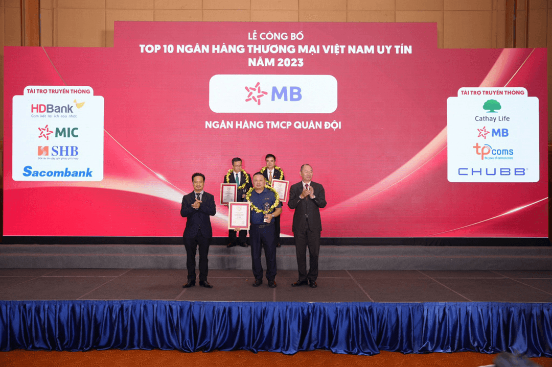 MB vào top 5 ngân hàng thương mại uy tín Việt Nam năm 2023