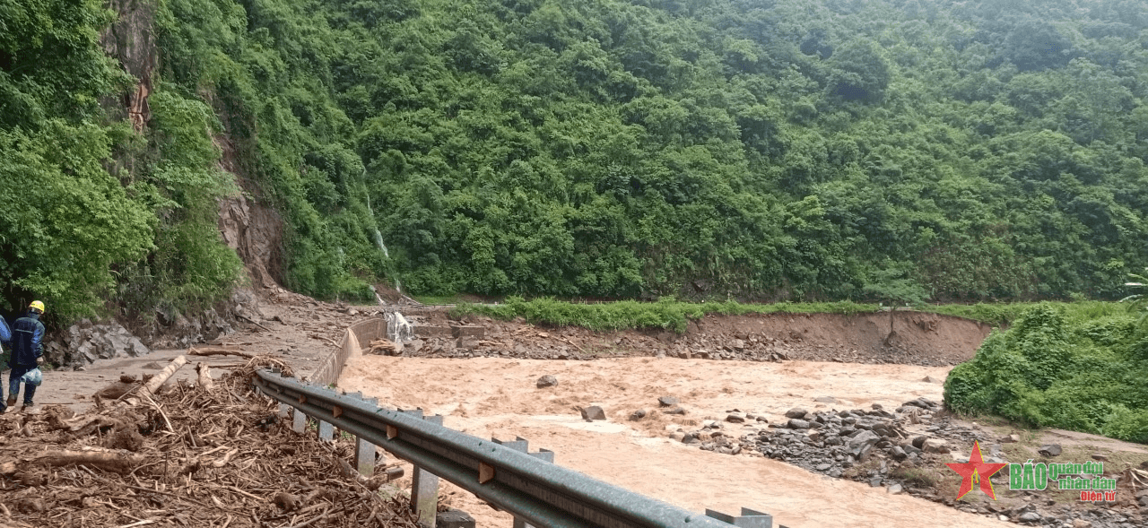 8.484 khách hàng tại các tỉnh Tây Bắc đang gián đoạn cung cấp điện