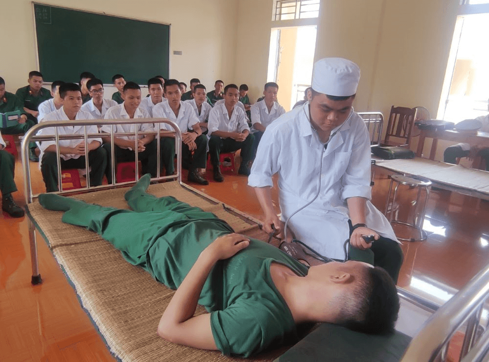 Nghị lực vượt khó của Trung sĩ Nguyễn Đức Tùng