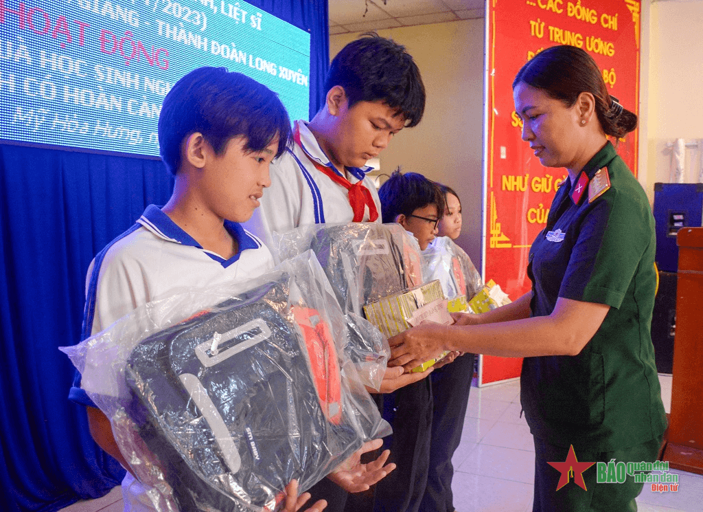 An Giang: Nhiều hoạt động thiết thực chào mừng ngày sinh Bác Tôn​