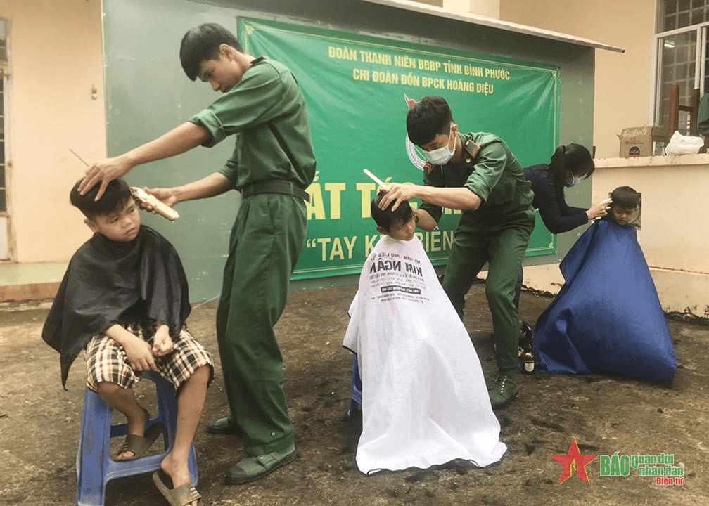 Góp sức vì biên giới bình yên