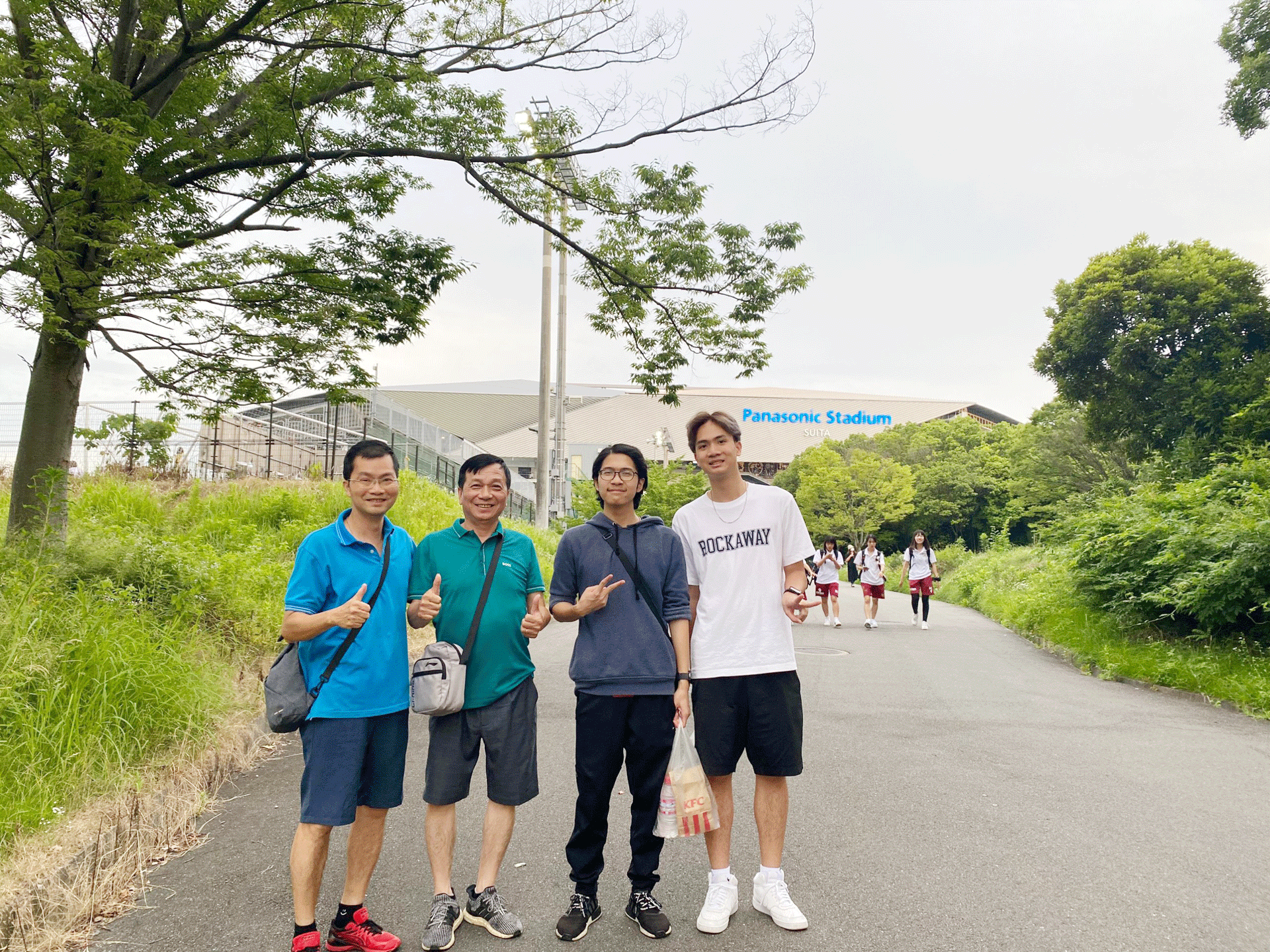 Đi xem J.League 1 để trải nghiệm…
