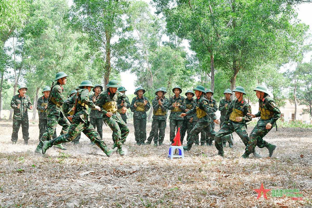 Không bao che, giấu giếm vi phạm, khuyết điểm