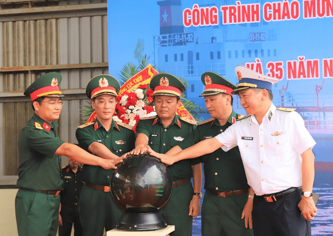 Công ty Đóng tàu Hồng Hà đặt ky đóng mới tàu vận tải xăng dầu 3.000 tấn