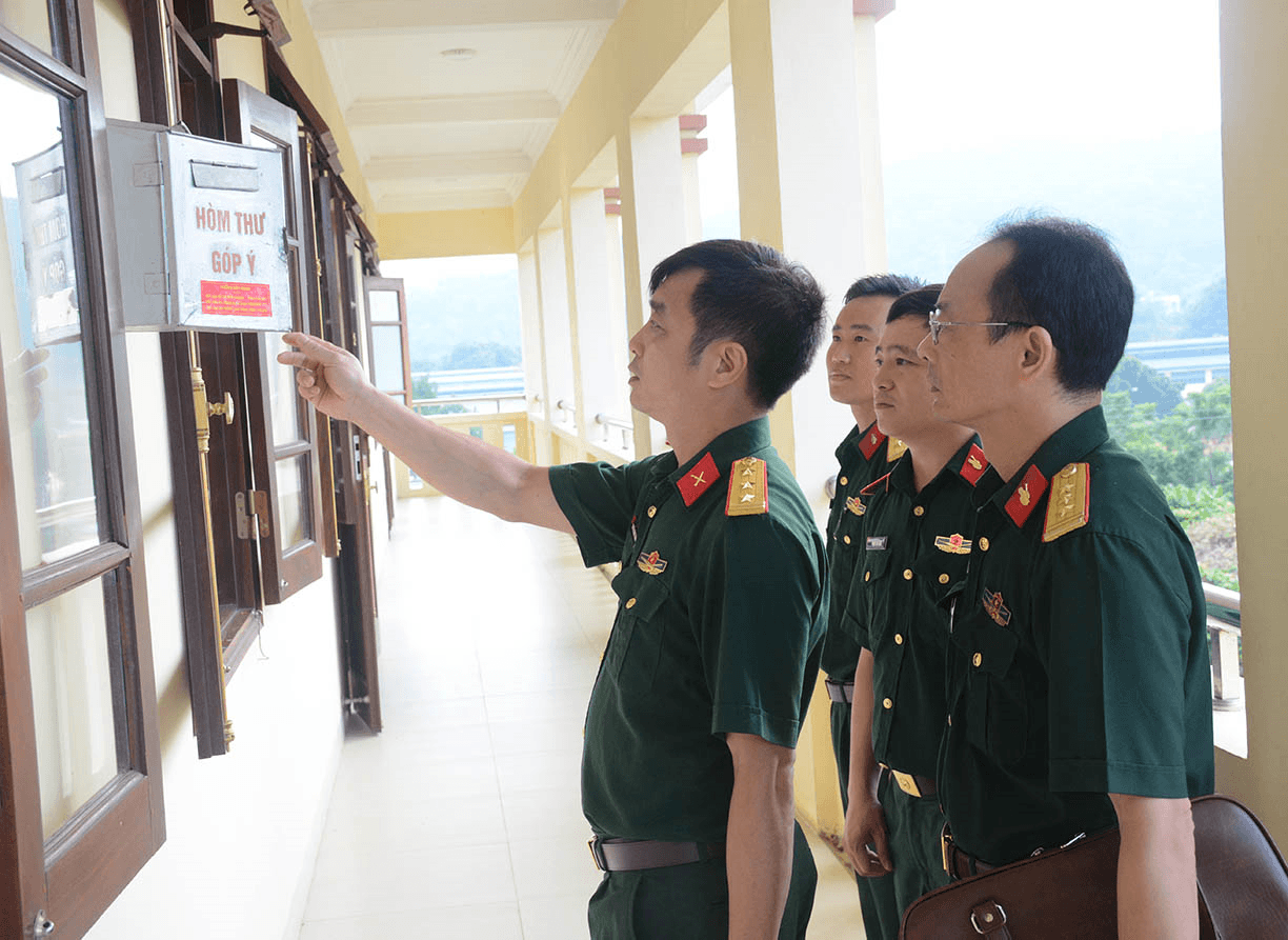 Lữ đoàn Xe tăng 201: Tiếp tục nâng cao chất lượng Quy chế dân chủ cơ sở ở