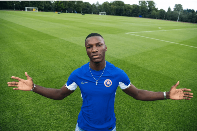Chelsea chiêu mộ Caicedo với giá kỷ lục