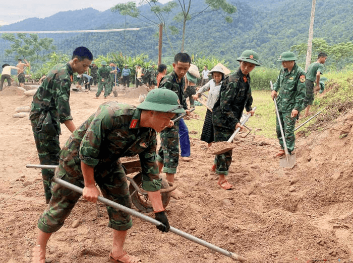 Giúp dân vùng biên xứ Nghệ