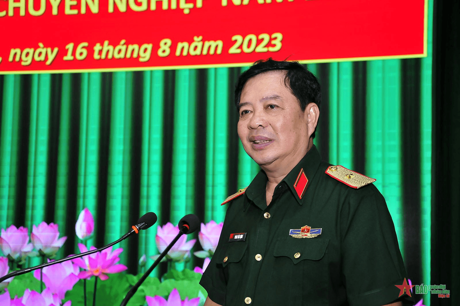 Bộ tư lệnh TP Hồ Chí Minh tổ chức học tập các chuyên đề giáo dục chính trị
