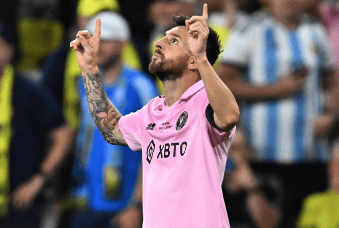 Messi giúp Inter Miami đoạt danh hiệu đầu tiên