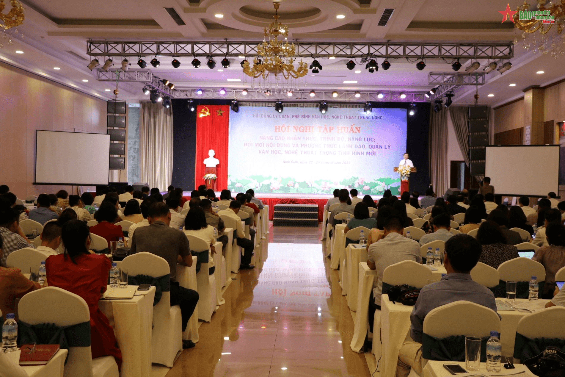 Nâng cao chất lượng lãnh đạo, quản lý văn học, nghệ thuật trong tình hình mới