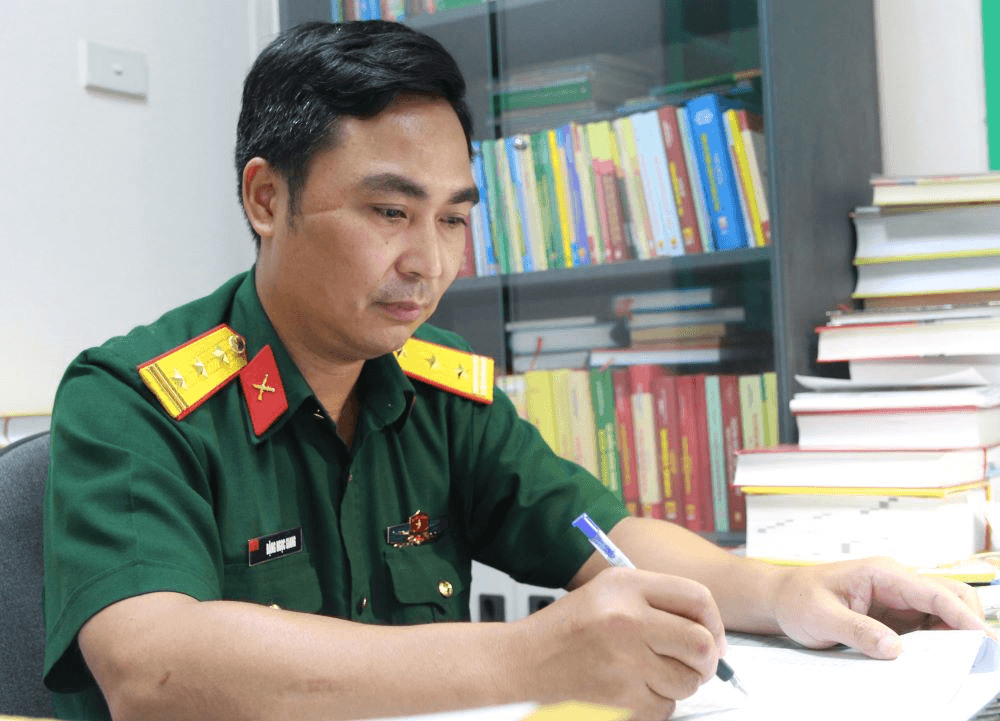 Thượng tá Đặng Ngọc Giang: Người tiên phong làm mới sách điện tử