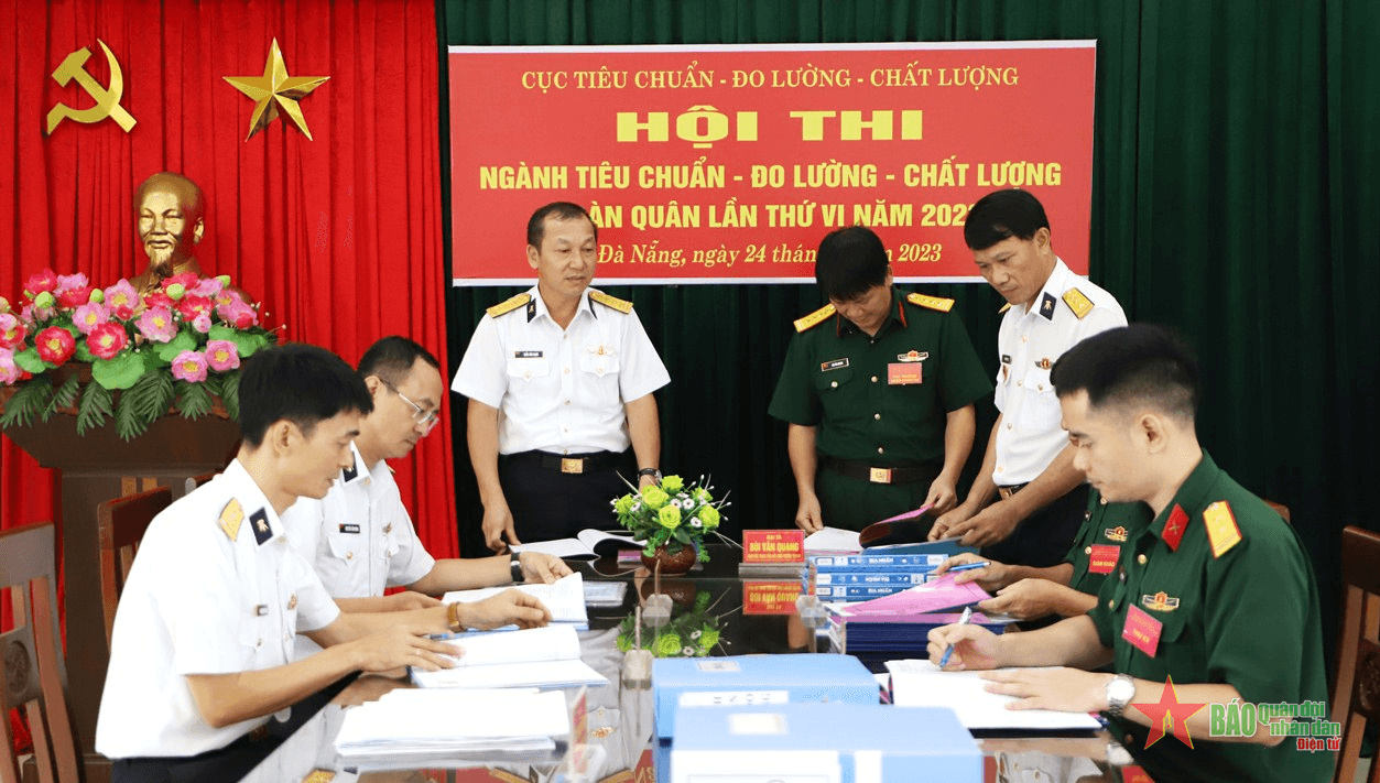 Cục Tiêu chuẩn-Đo lường-Chất lượng chấm thi tại Vùng 3 Hải quân
