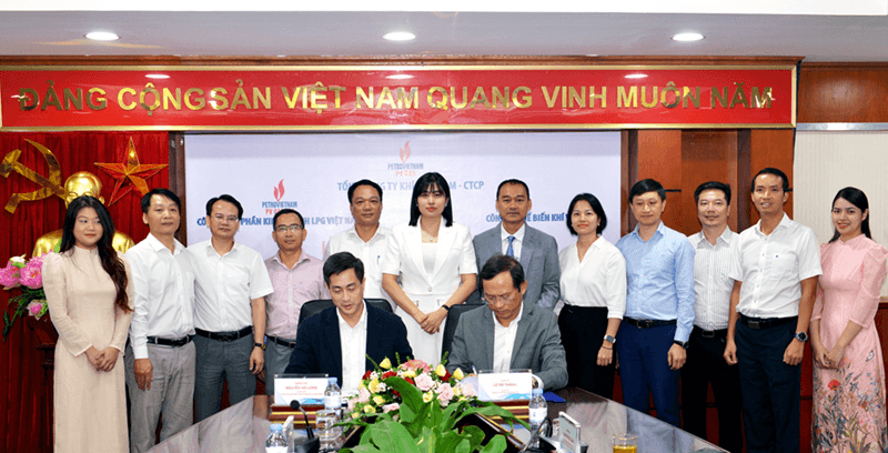 Công ty Cổ phần kinh doanh LPG Việt Nam và Công ty Chế biến khí Vũng Tàu ký thỏa thuận hợp tác xây dựng trạm chiết nạp LPG Quảng Ngãi