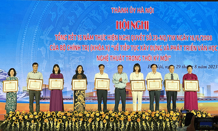 Bước chuyển mình của Văn học, nghệ thuật Thủ đô trong tình hình mới