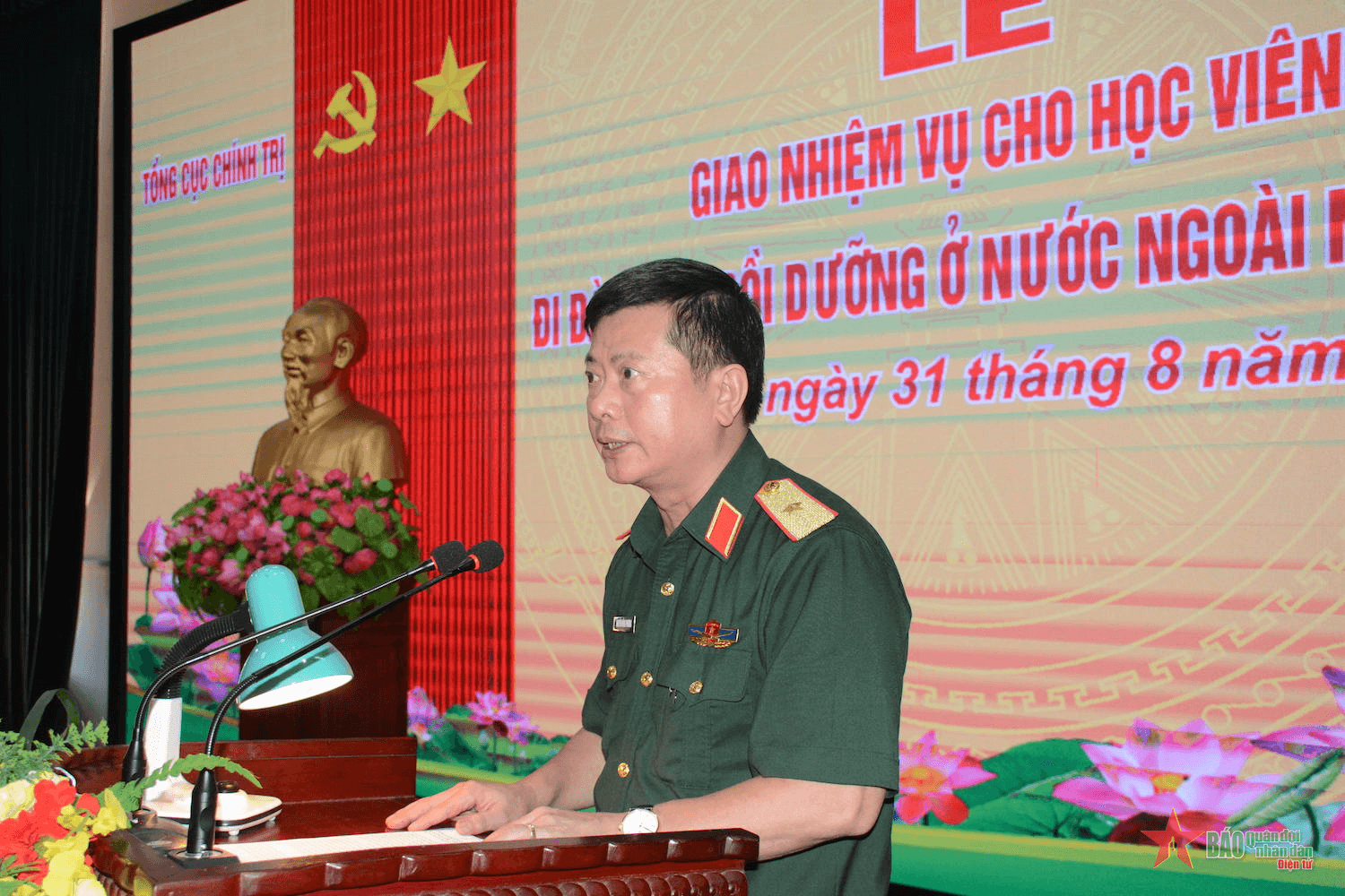Giao nhiệm vụ cho học viên đi học ở nước ngoài năm 2023
