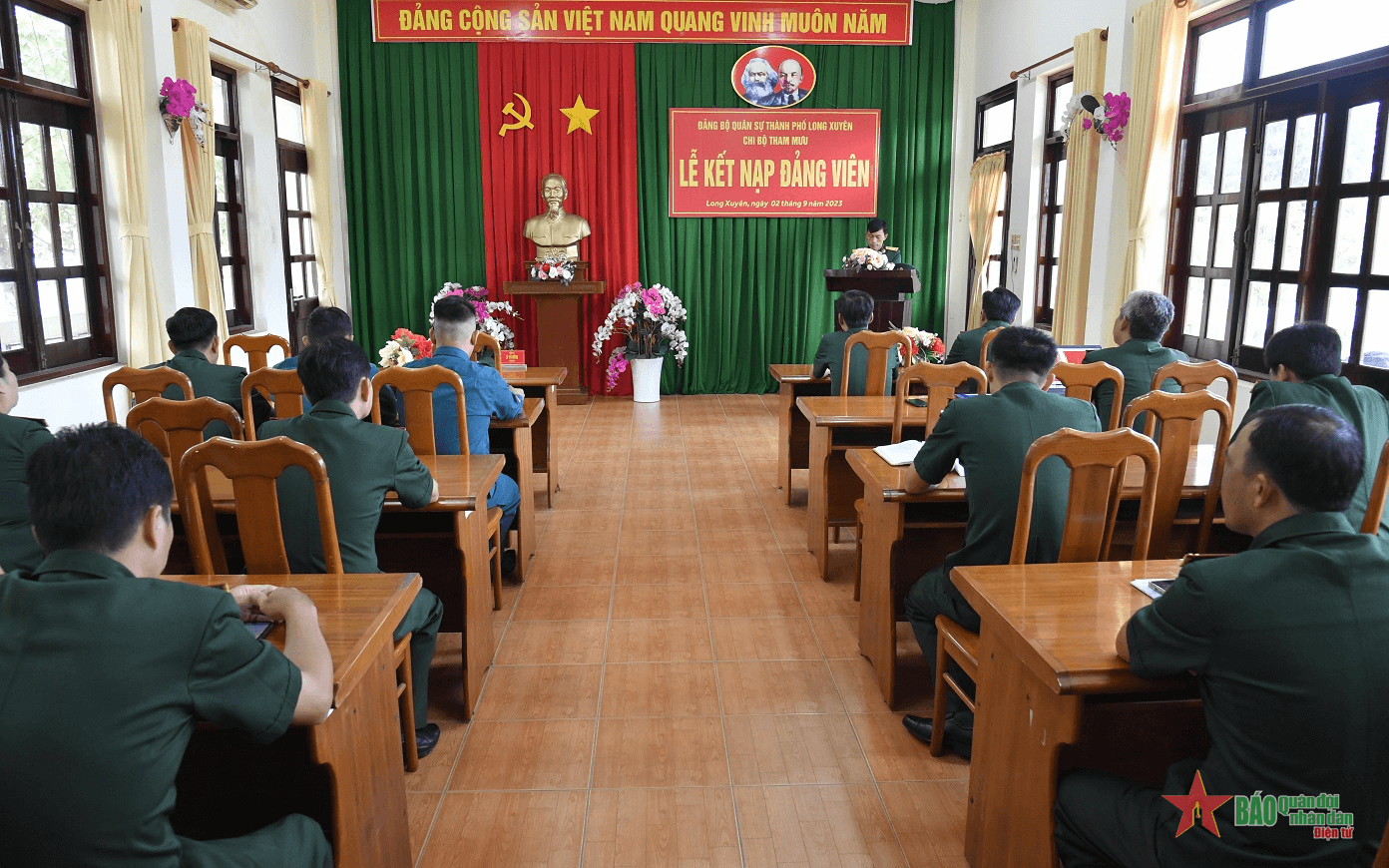 An Giang: Kết nạp đảng viên mới cho dân quân thường trực