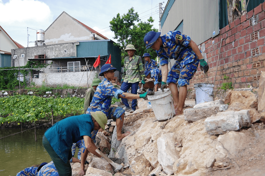 Toàn quân giúp dân 855.600 ngày công xây dựng nông thôn mới