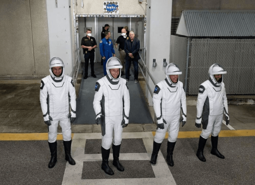 Nhóm 4 phi hành gia Mỹ, Nga và UAE trên ISS trở về Trái Đất an toàn