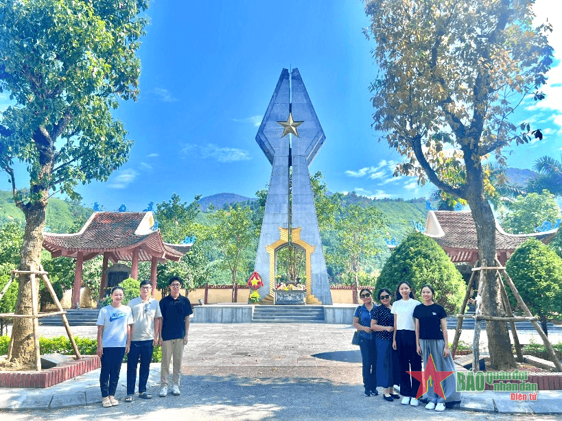 Nhân lên trong tôi tình yêu Tổ quốc