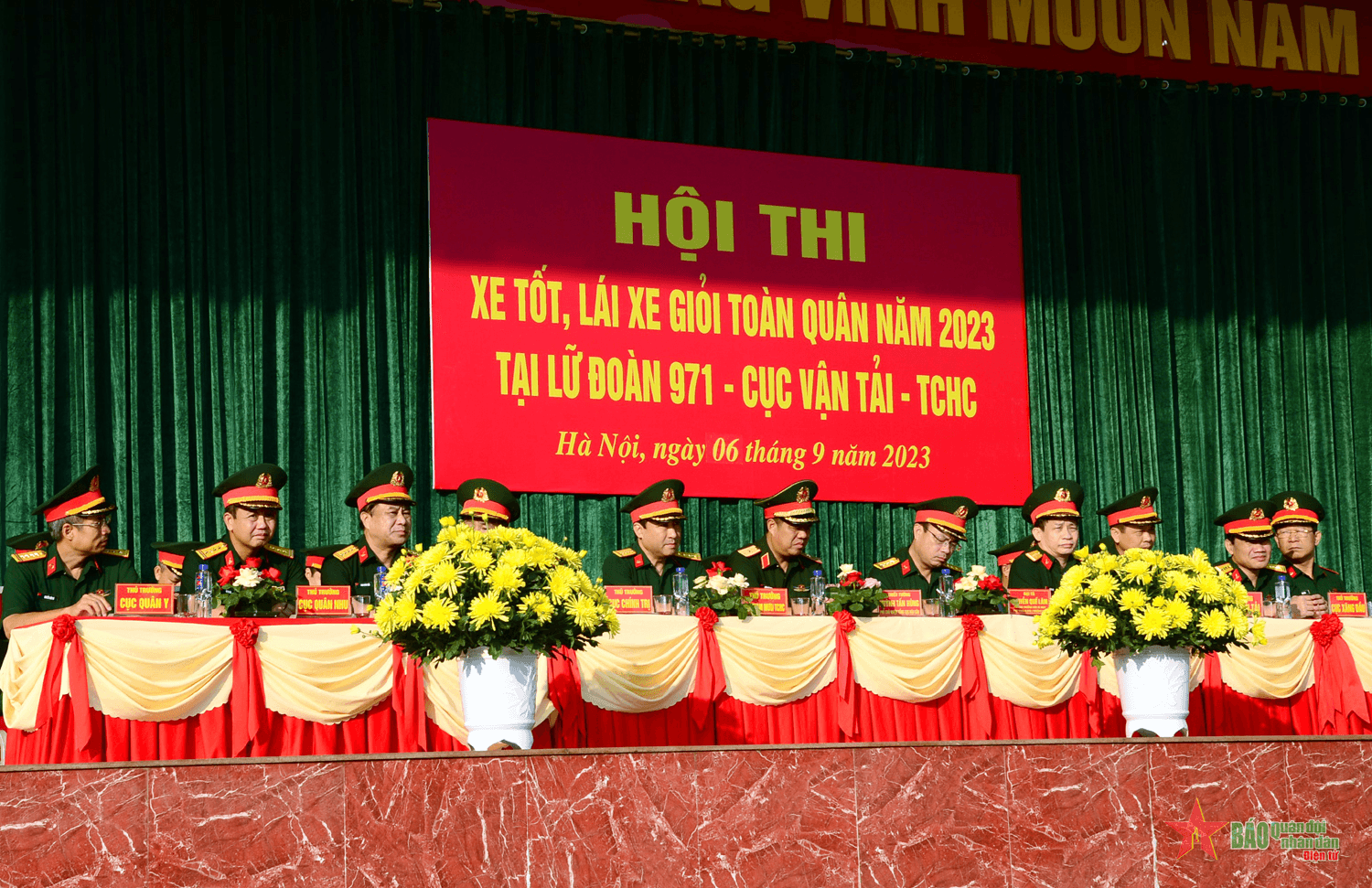 Chấm thi xe tốt, lái xe giỏi toàn quân năm 2023 tại Tổng cục Hậu cần